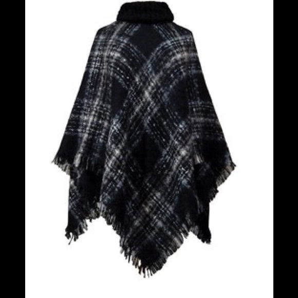 SALE Luxuriously Soft Black&Gray Turtleneck Poncho - Picture 1 of 2